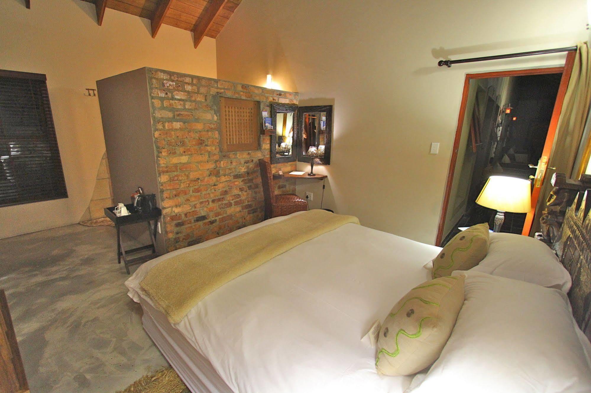 Villachad Guesthouse Kleinmond Exterior foto